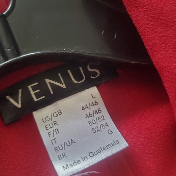 VENUS Red Vest Eye-Catching Knee-Length vest size Large - Picture 2 of 3